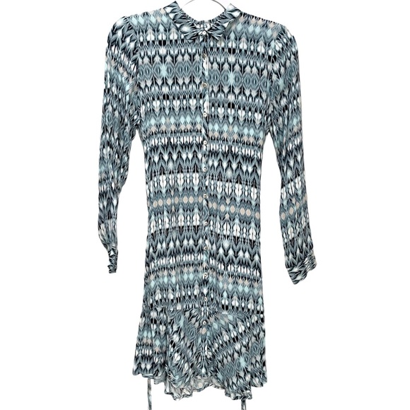 Le Chateau Dress, Long Sleeve, Button down fit and flare, Belted, light Blue, XS - Picture 2 of 6